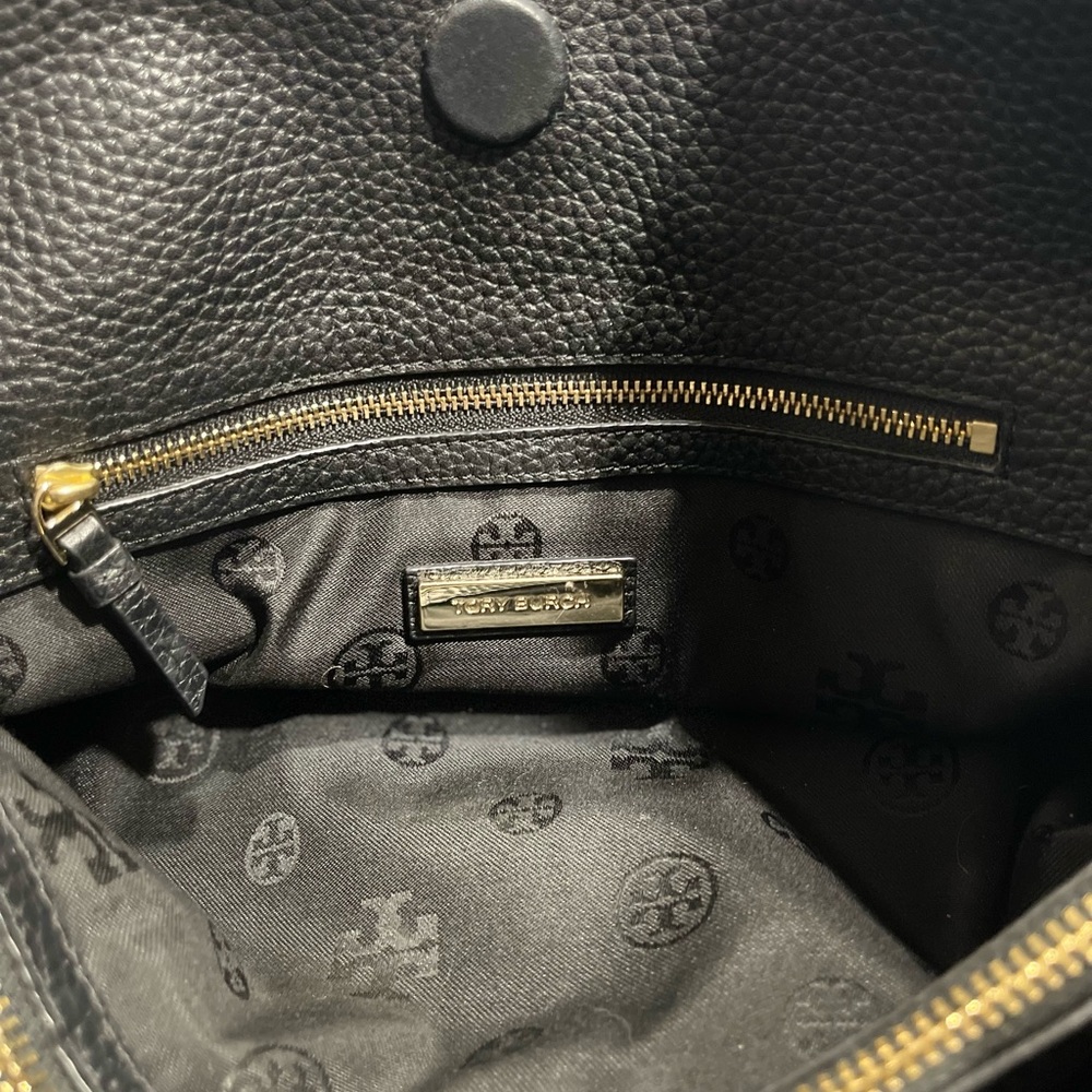 Tory Burch Sliding Chain Link Black Leather Tote - Picture 4 of 7
